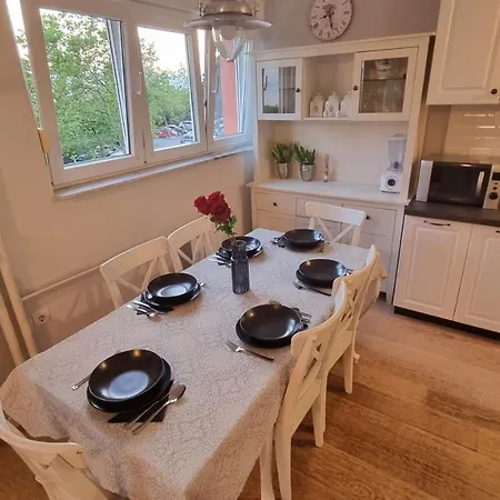 Hosty Place Appartement *