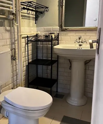 Hosty Place Apartment