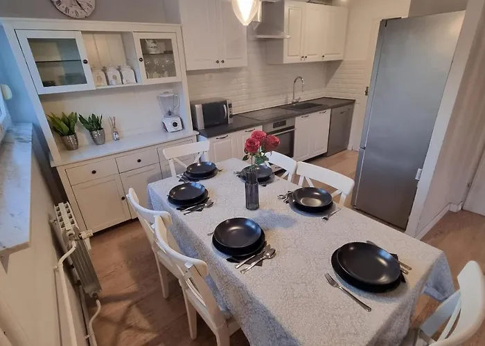 Hosty Place Apartment